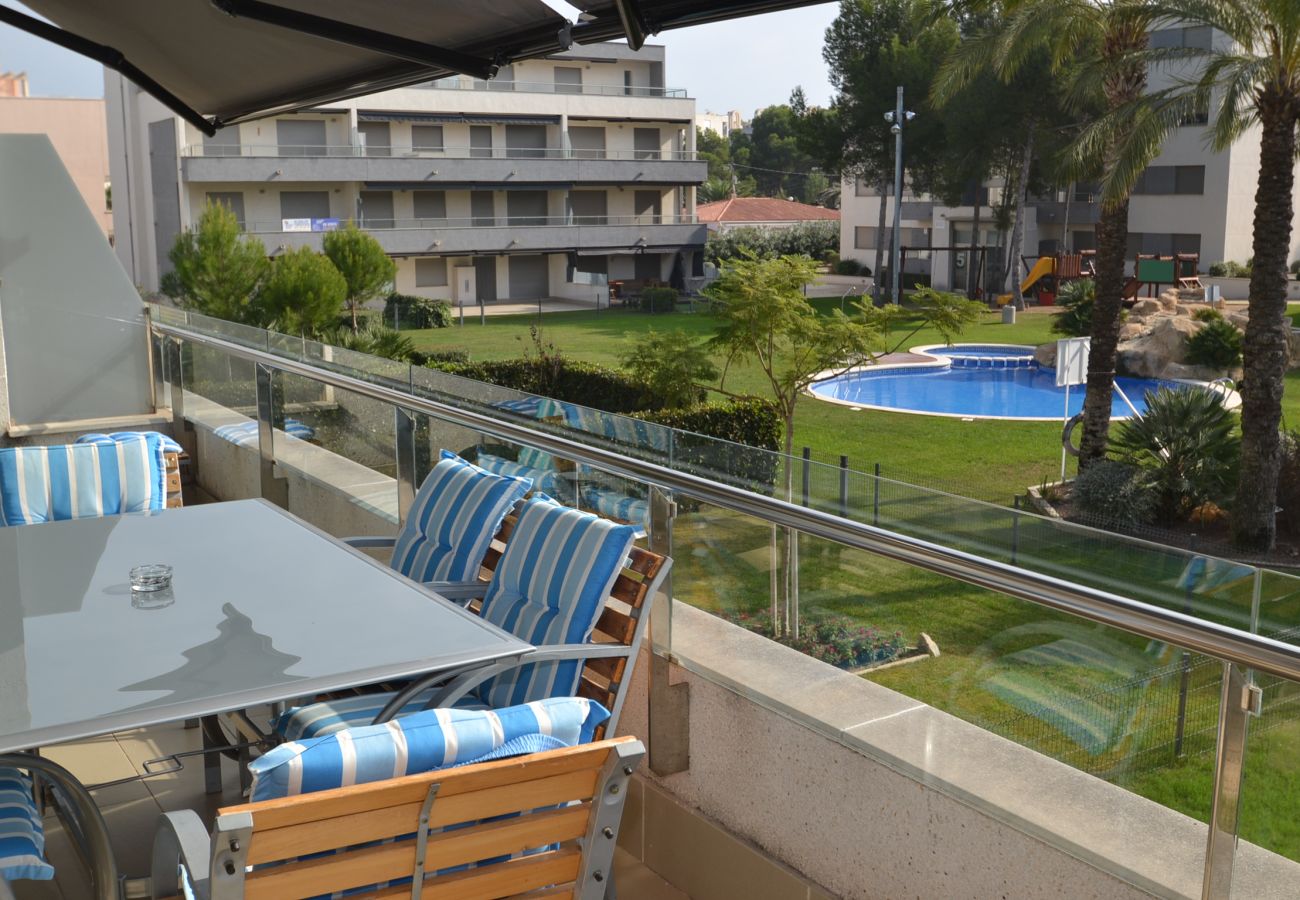 Apartamento en Salou - Tramontana:10000m2 jardín con piscinas-Totalmente Climatizado y wifi includos-Cerca playa y centro La Pineda