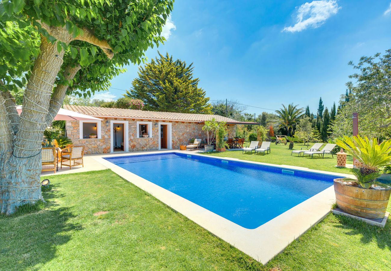 piscina jardin casa de vacaciones Esporles Mallorca