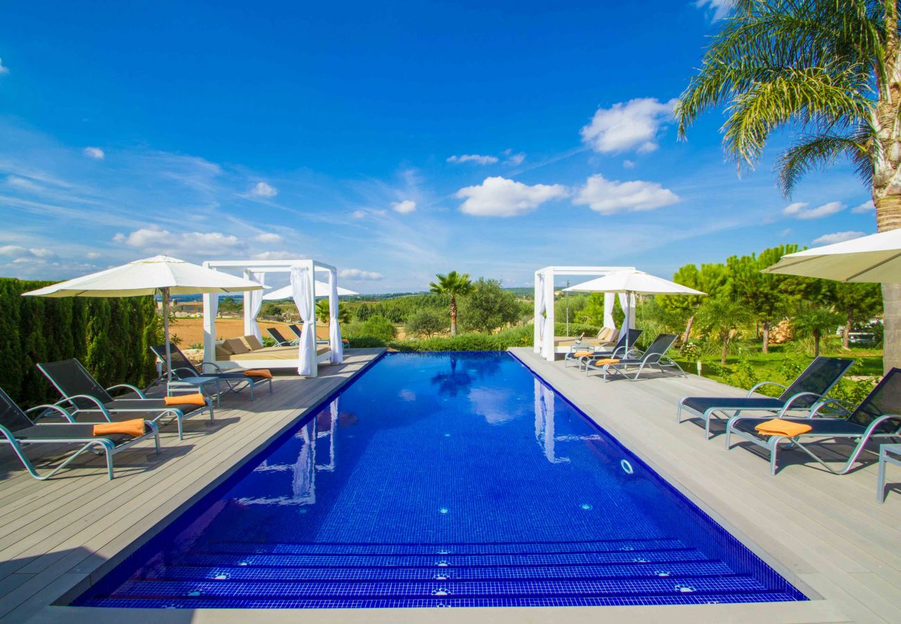 Finca en Manacor - Salvia 068 lujosa villa con piscina privada, terraza, barbacoa y aire acondicionado