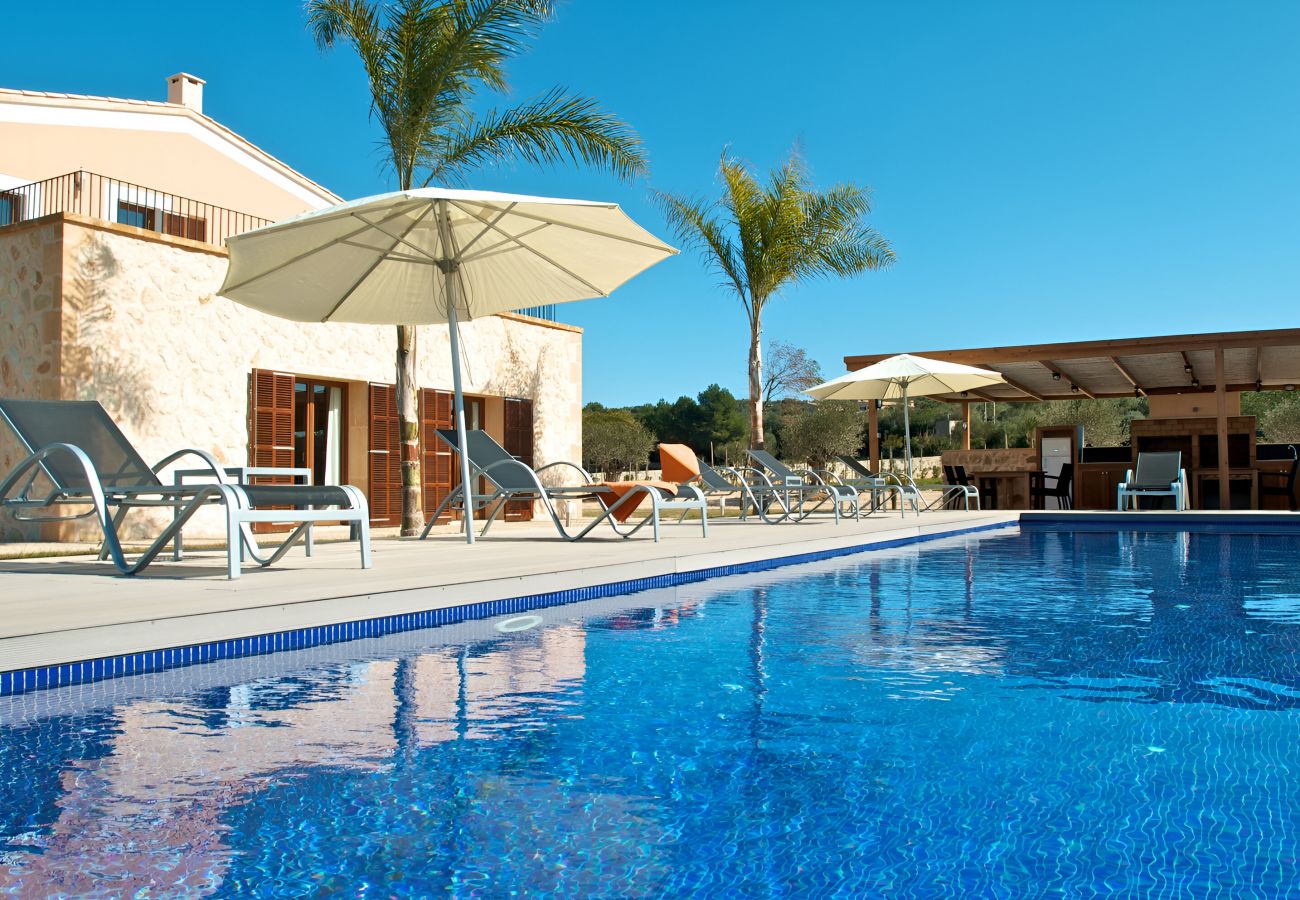 Finca en Manacor - Salvia 068 lujosa villa con piscina privada, terraza, barbacoa y aire acondicionado