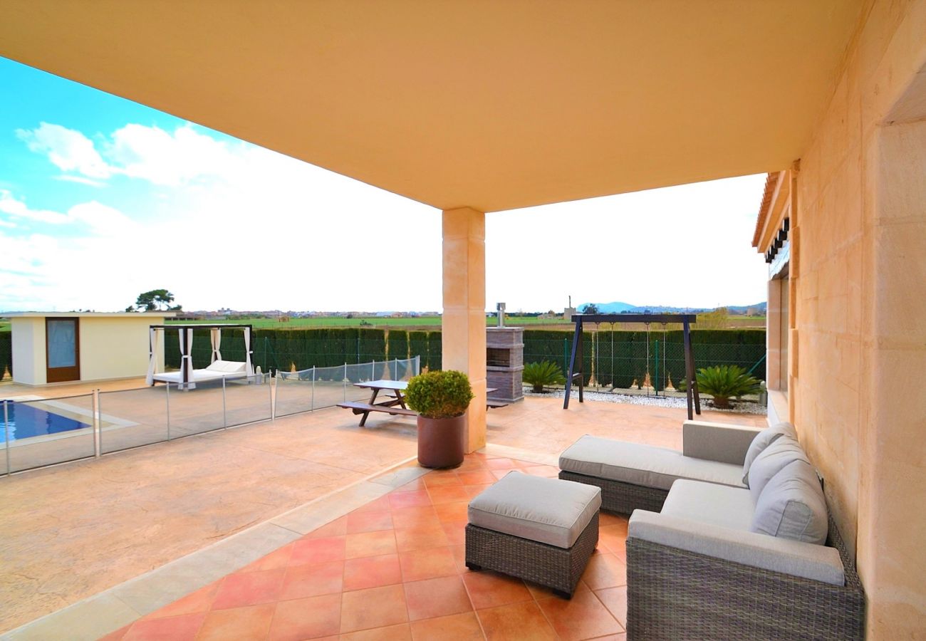 Finca en Sa Pobla - Rey del Campo 140 lujosa villa con piscina privada, aire acondicionado, jardín y zona barbacoa