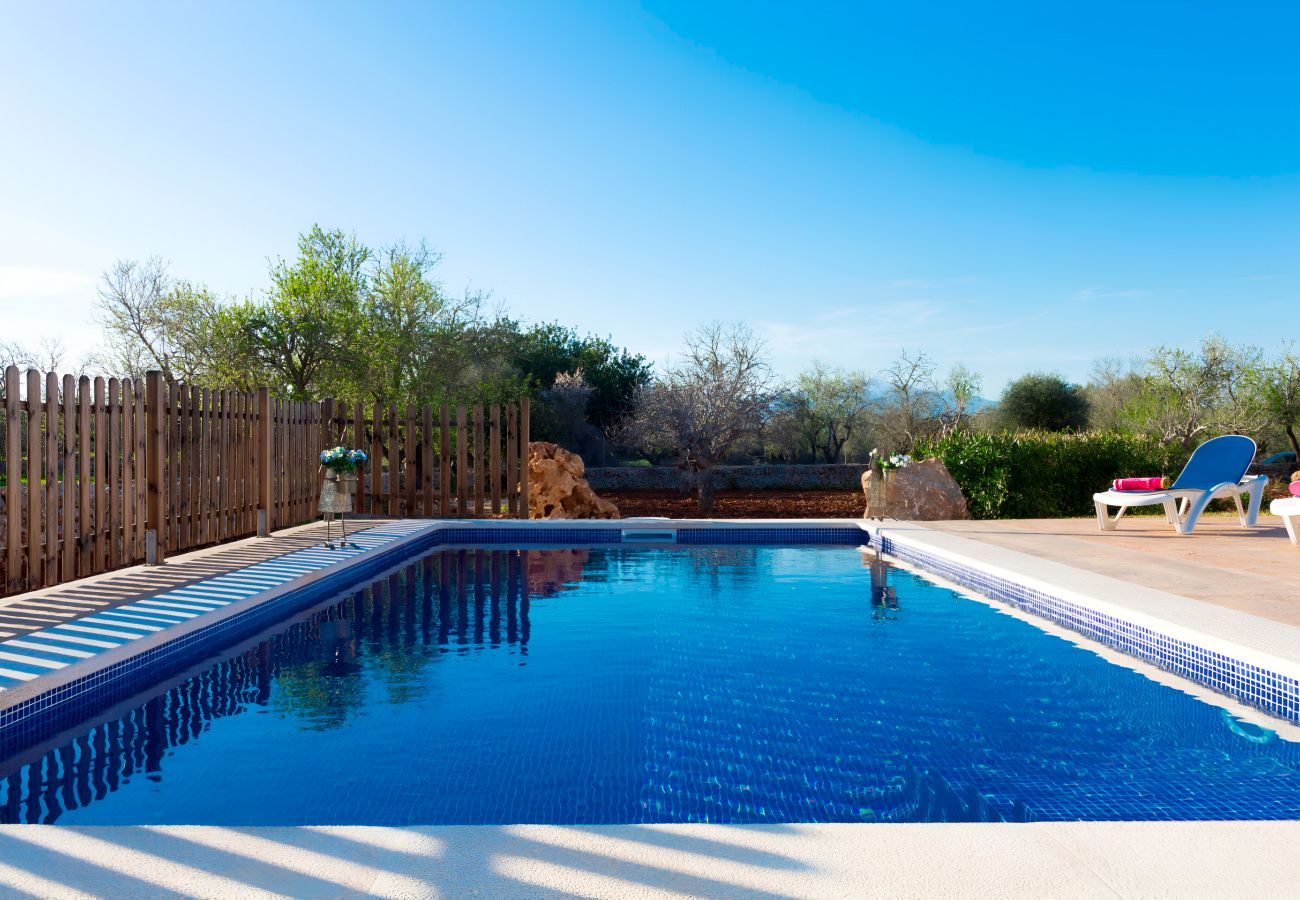Finca en Sineu - Son Rossignol 155 acogedora finca rústica con piscina privada, terraza, barbacoa y WiFi