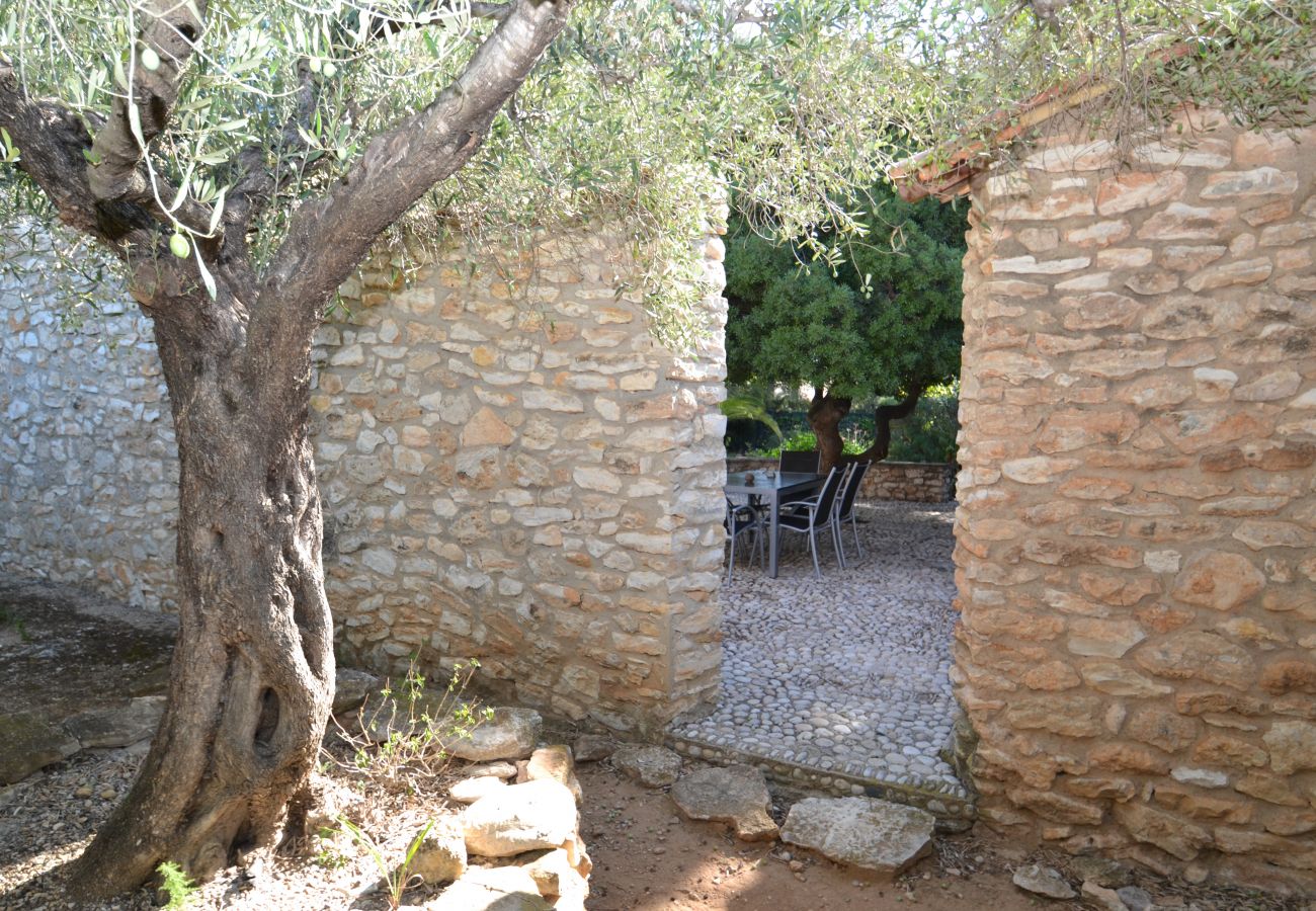 Villa en Ametlla de Mar - Villa Ametlla 35:Casa de piedra-Piscina privada