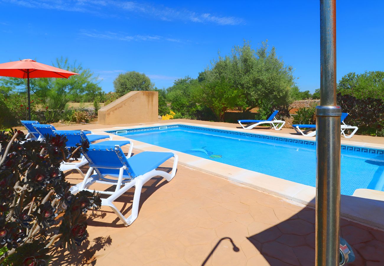 Finca en Es Llombards - Can Cova 413 finca rústica con piscina privada, terraza, aire acondicionado y WiFi