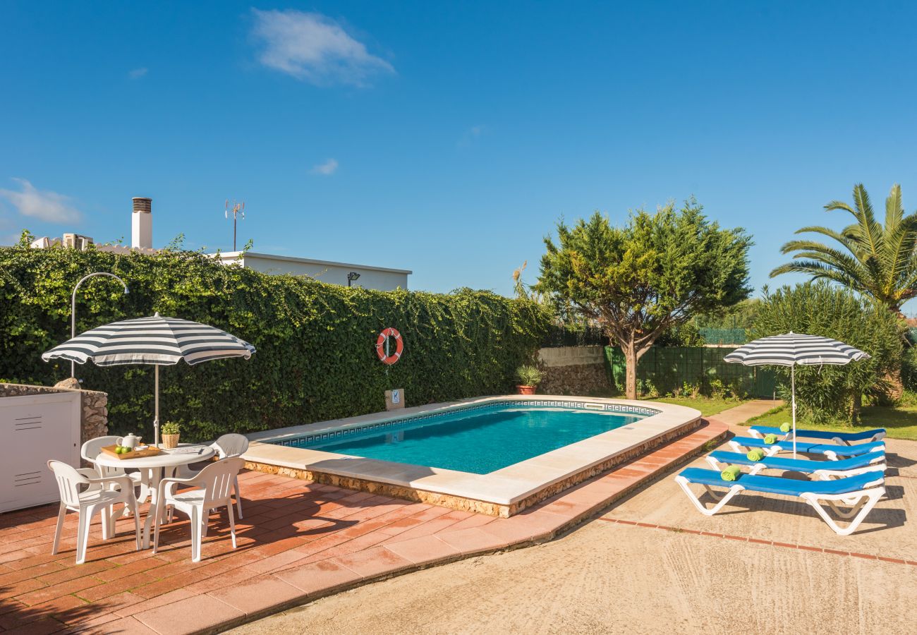 Casa rural en Ciutadella de Menorca - Bonita Finca a las afueras de ciutadella de Menorca con piscina privada y total privacidad
