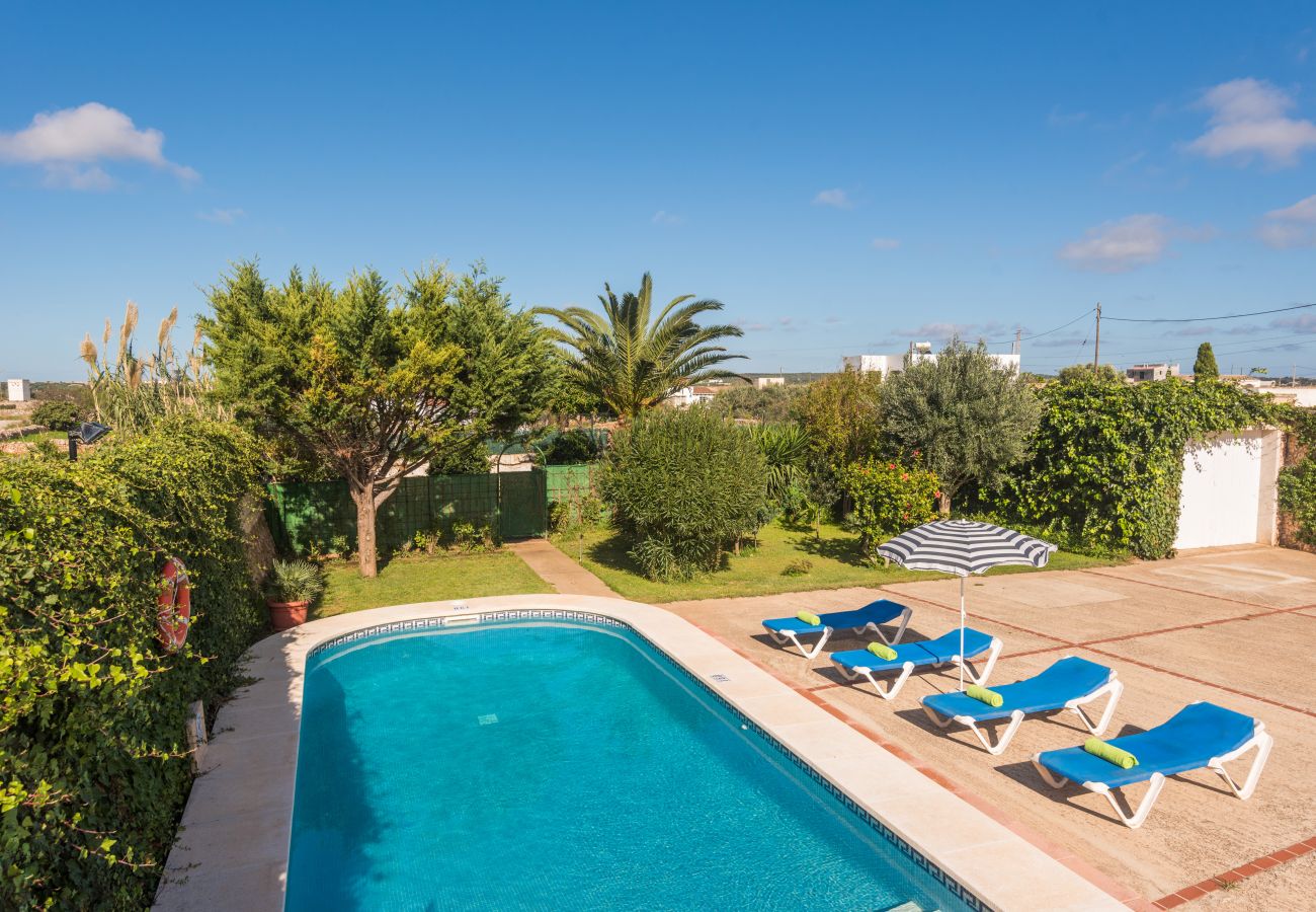 Casa rural en Ciutadella de Menorca - Bonita Finca a las afueras de ciutadella de Menorca con piscina privada y total privacidad
