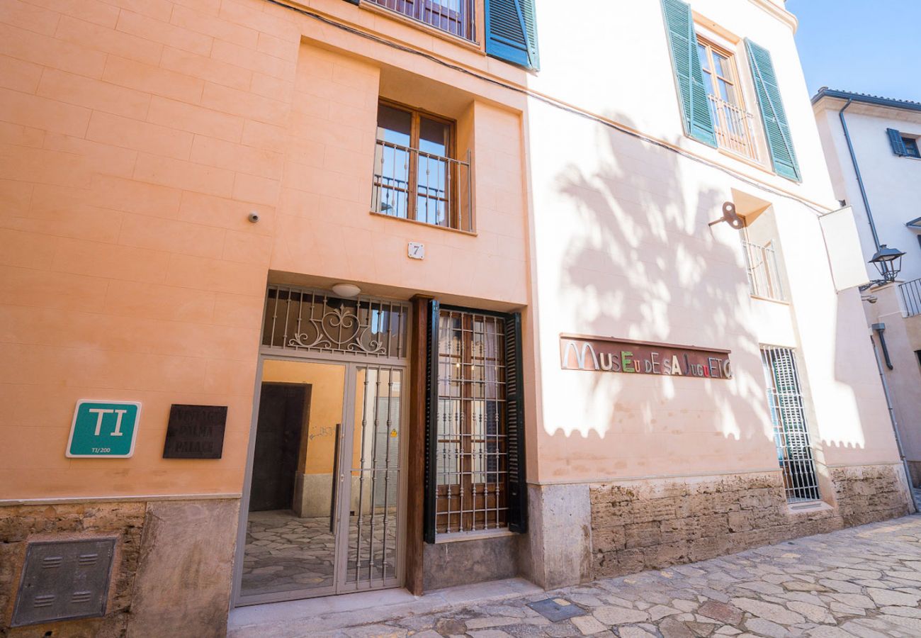 Entrada Vintage Apartamentos vacaciones en Palma de Mallorca