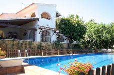 Villa en Roda de Barà - BFA 44 Magnifica villa para 12 con gran jardin y piscina 600m de la playa