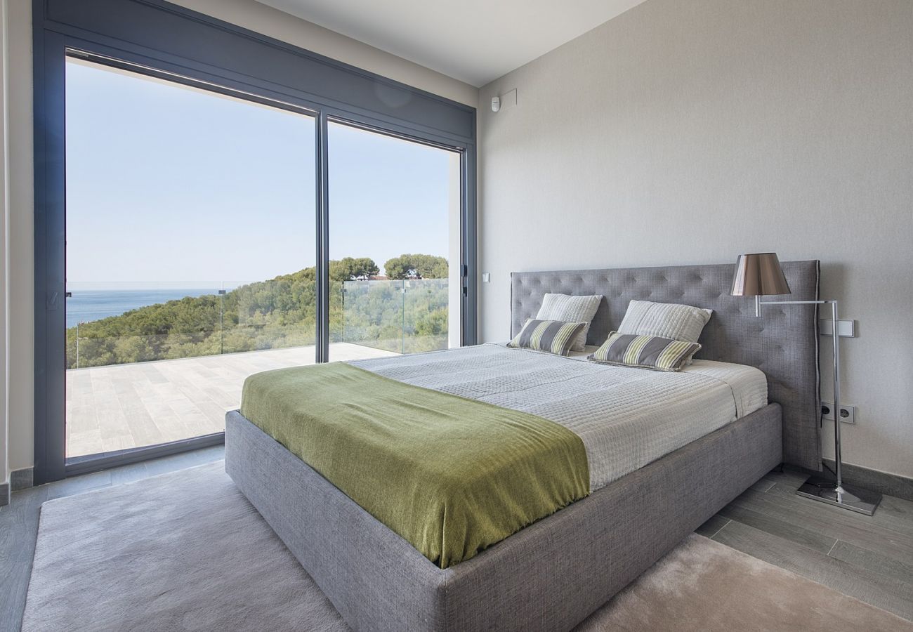 Villa en Tarragona - TH85 Exclusive villa with sea views 200m to the beach