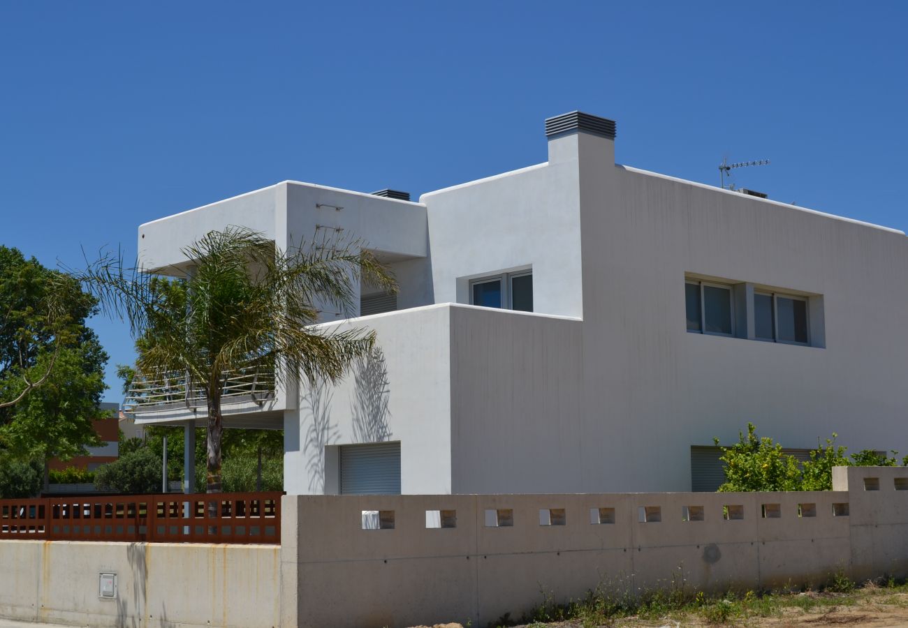 Villa en Cambrils - TH16 Casa vacacional a 200m de la playa Ardiaca Cambrils