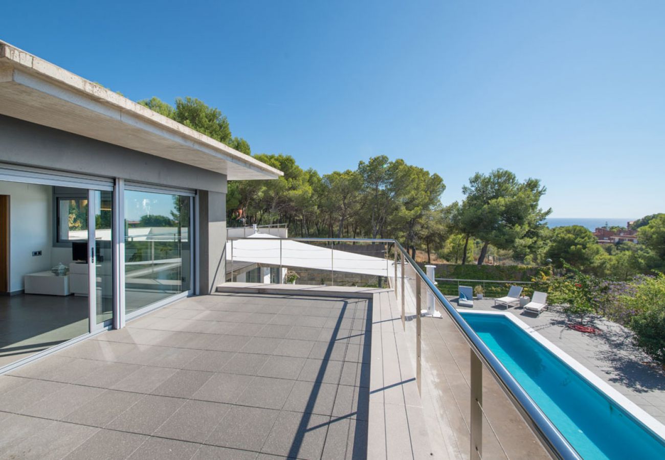 Villa en Tarragona - V2 Moderna villa con vistas al mar en Tamarit