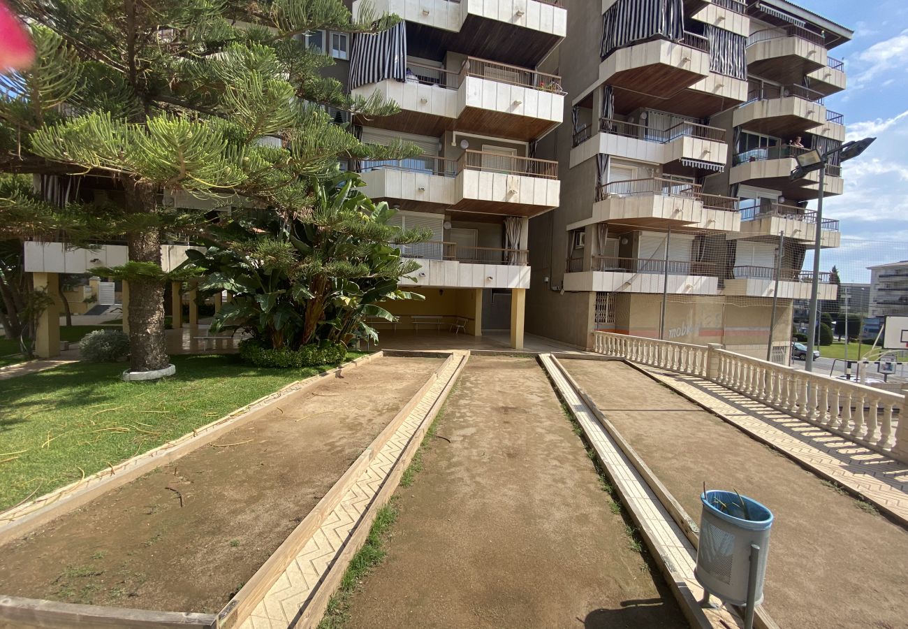 Apartamento en Cunit - R124 Apartamento con piscina y zona deportiva