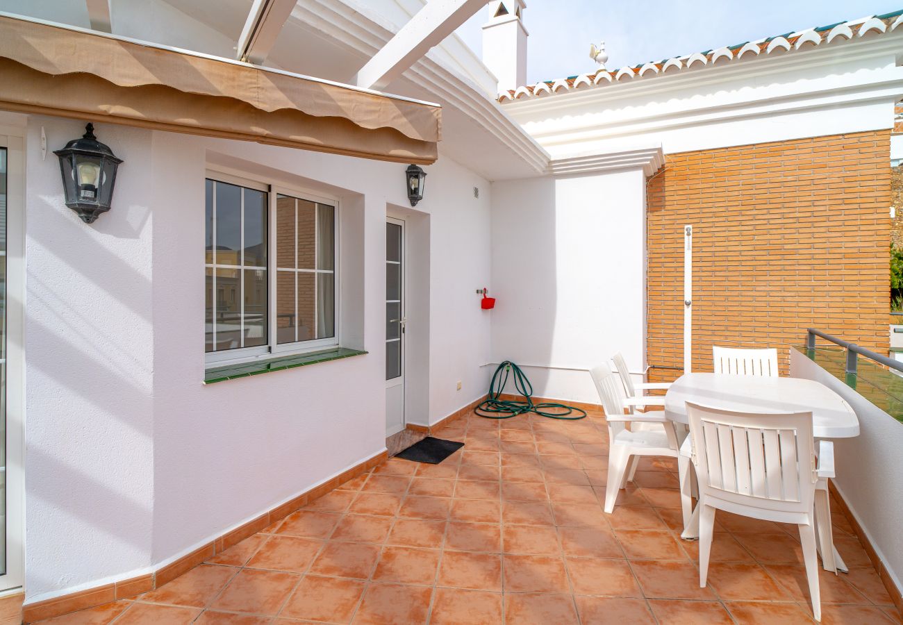 Apartment in Nerja - 2 bedroom apartment in Burriana Beach Nerja with WiFi and Air Conditioning - Ref 340