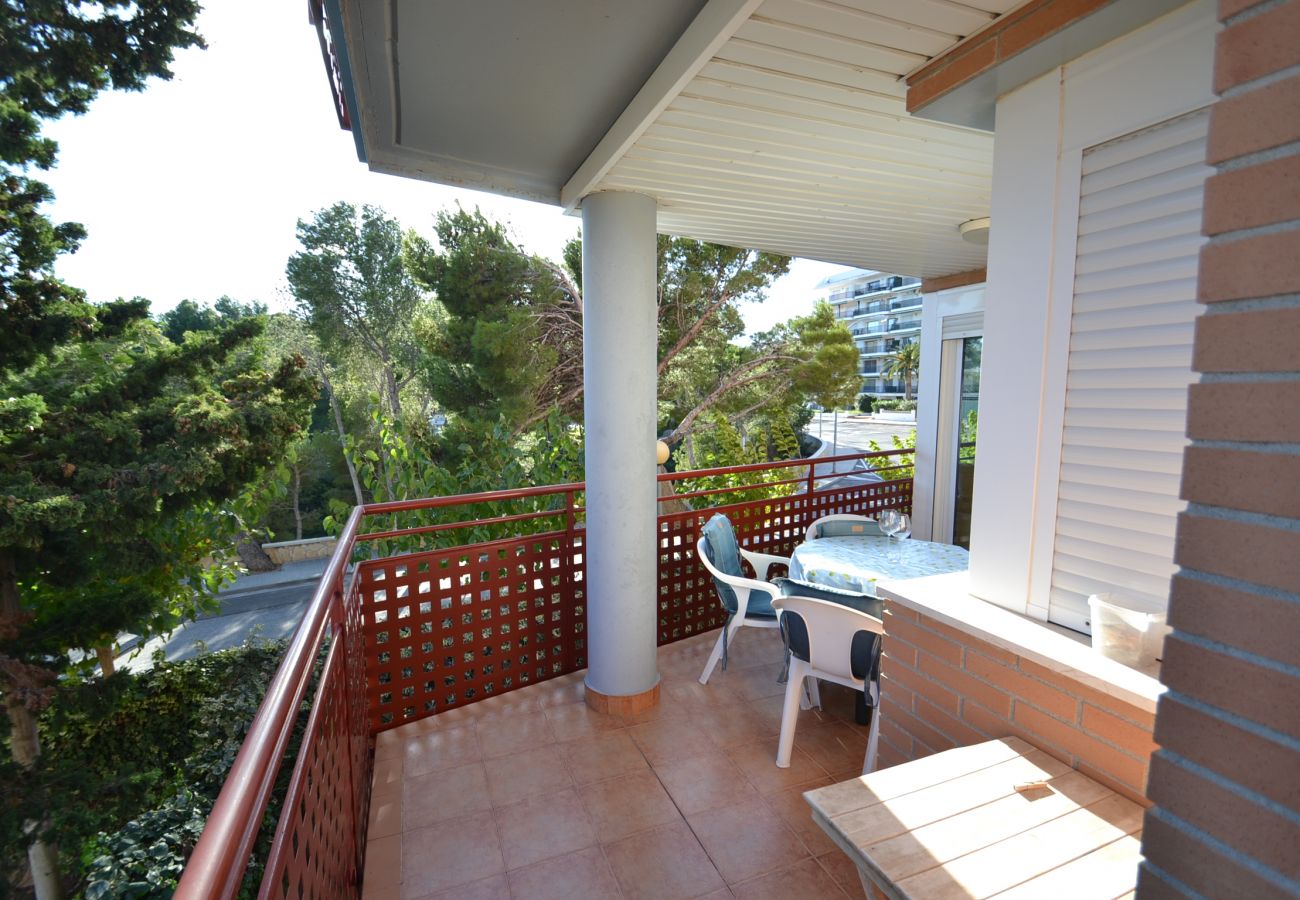 Apartment in Miami Playa - Kursal 2: 90m Miami Playa Beach -Sea view terrace-Pool-Free A/C,wifi,parking 