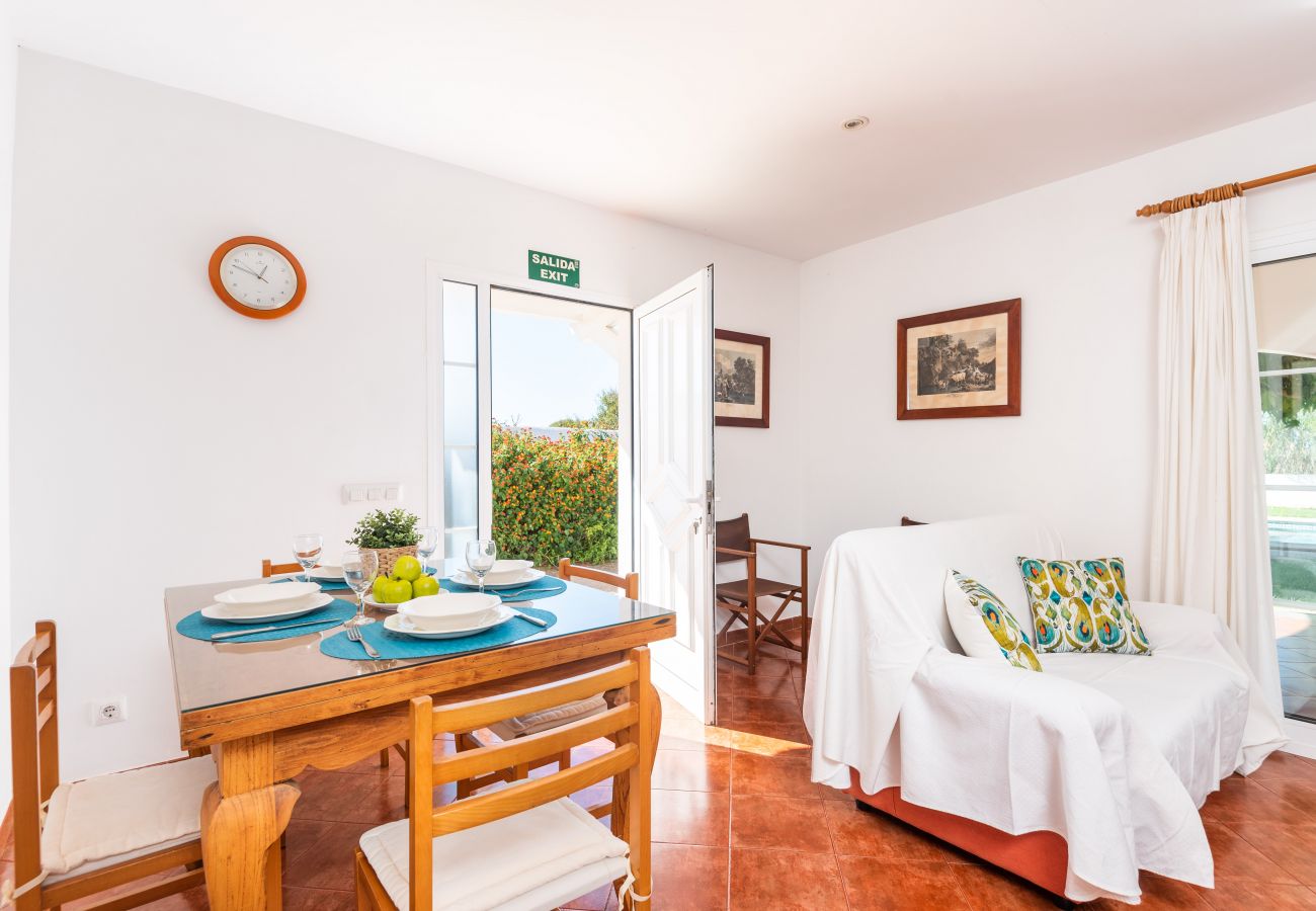 Villa in Ciutadella de Menorca - Villa in the countryside, surrounded by flowers, swimming pool, bbq ....