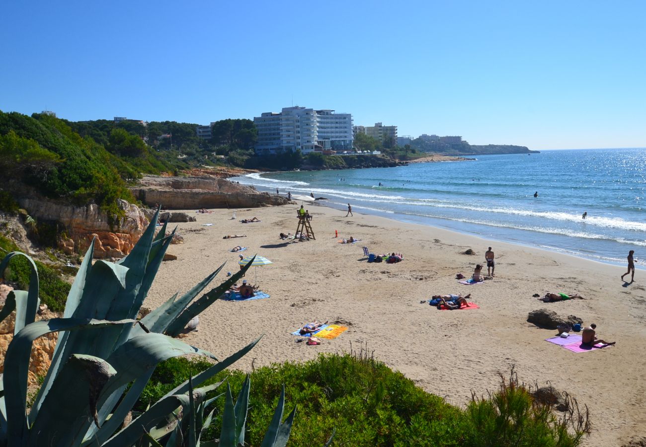Apartment in Salou - Catalunya 7:Ground floor with big terrace-Near Salou beaches-Pools,sports,playground-Wifi,linen included