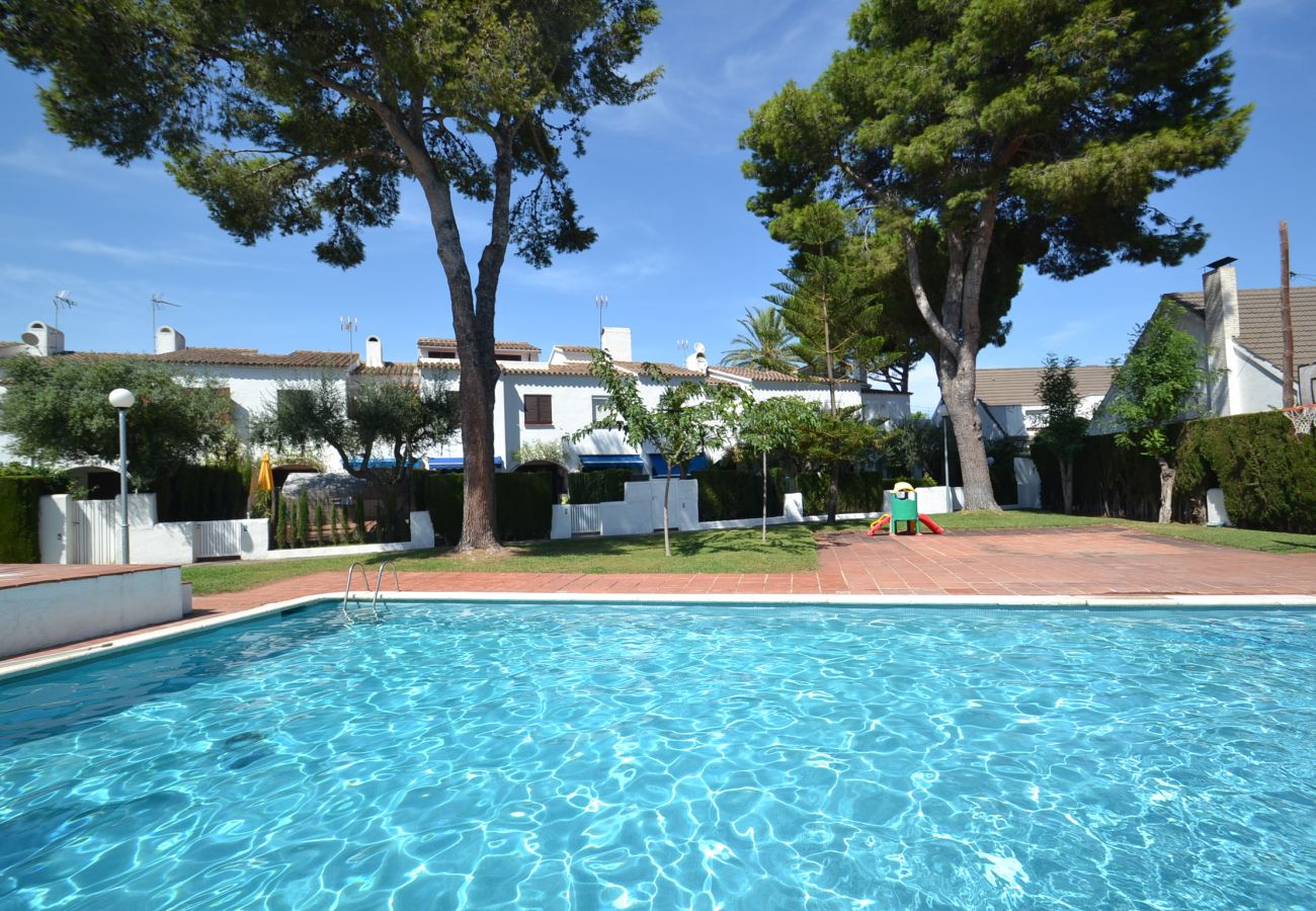 Villa in Cambrils - Vilagnes:Private garden-Big Pool-Cambrils Vilafortuny beach-Free A/C, Wifi