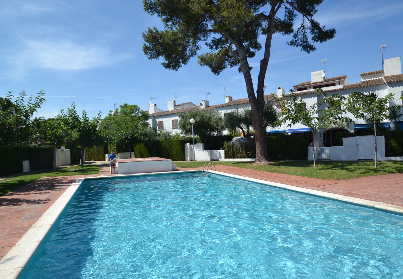 Villa in Cambrils - Vilagnes:Private garden-Big Pool-Cambrils Vilafortuny beach-Free A/C, Wifi