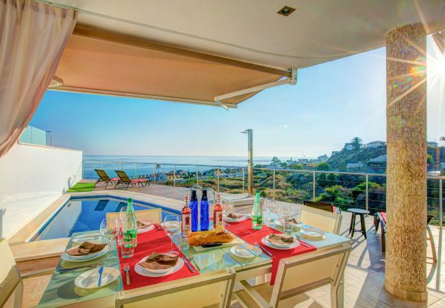 Villa/Dettached house in Torrox Costa - Luxury villa with WiFi and private pool - Las Luisas 1