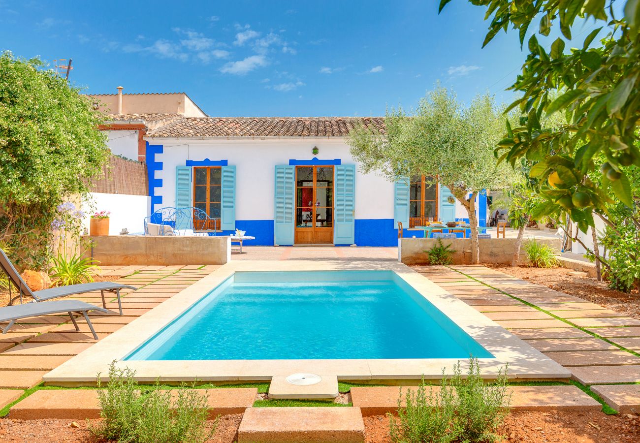 Villa pool holiday rentals Palma Mallorca