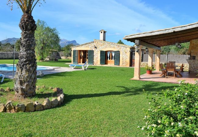 Country house in Pollensa / Pollença - Can Roig Gran 041 magnificent finca with private pool, large barbecue area and WiFi