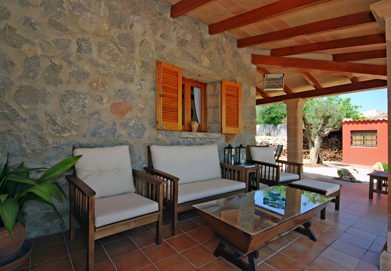 Country house in Alcudia - Can Roig 113 fantastic finca with private pool, garden, children's area and air-conditioning