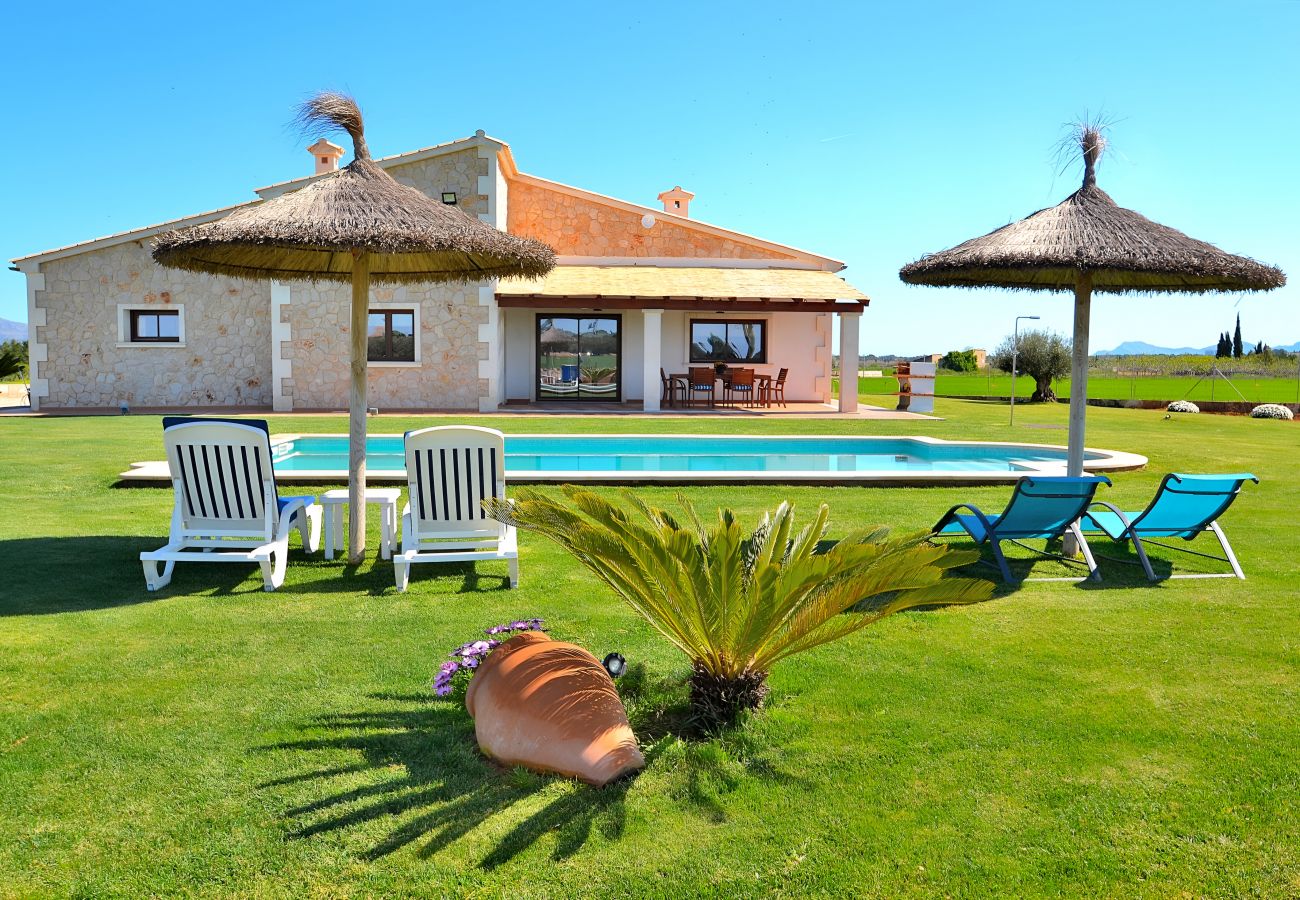 Beautiful garden, swimming pool, finca, country side, Majorca