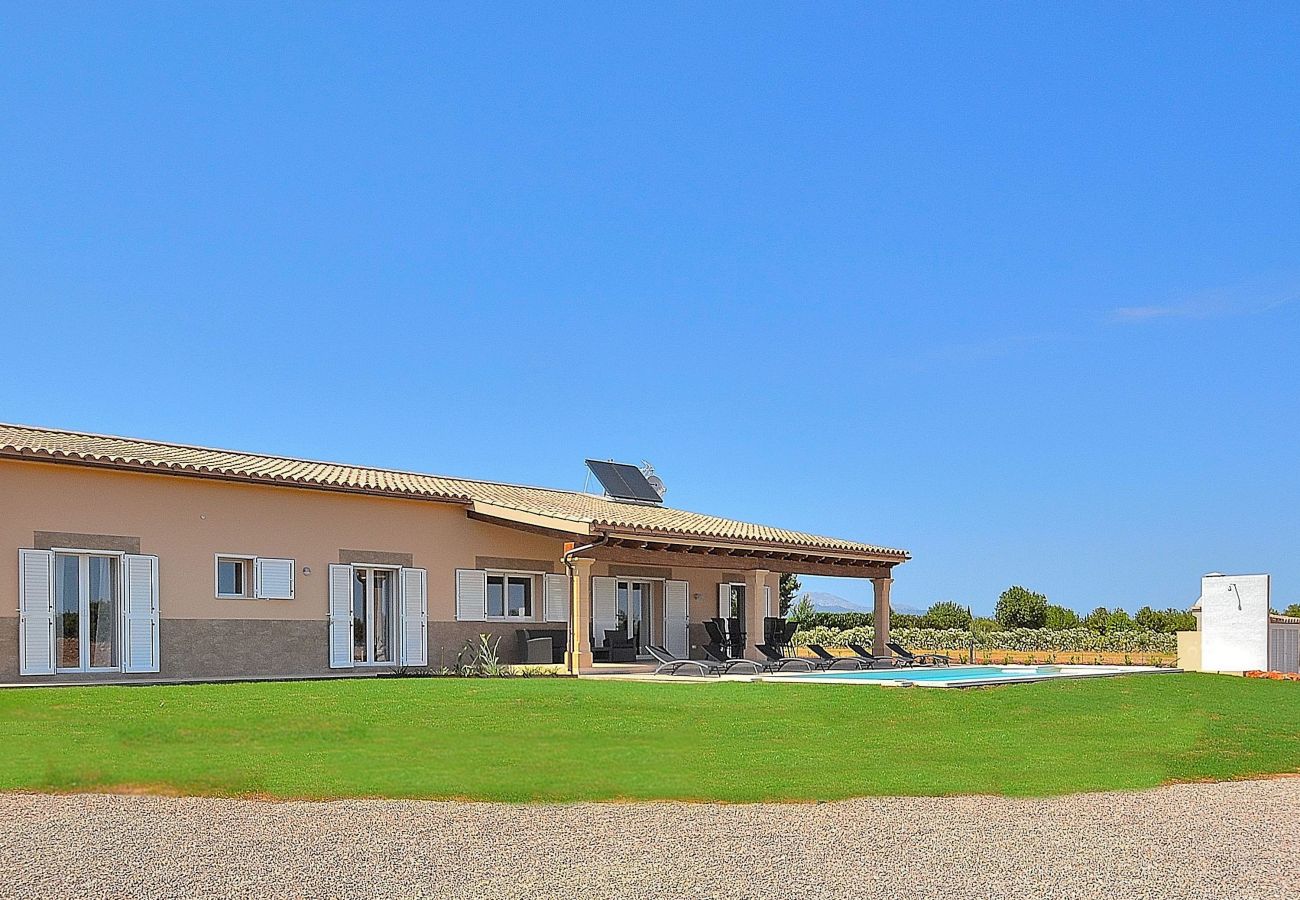 Country house in Binissalem - Sion House spacious villa with spectacular exteriors 511