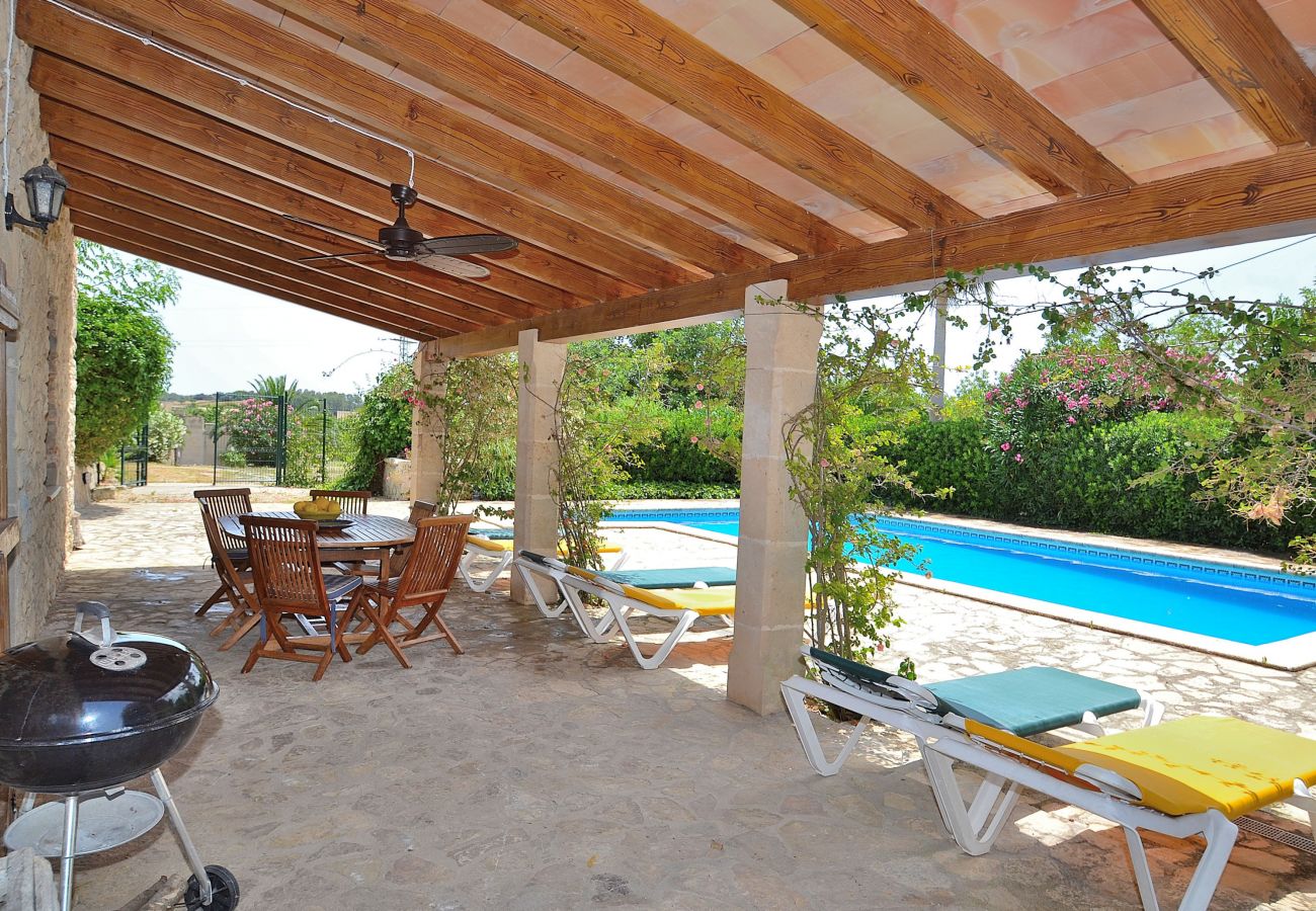 Country house in Sineu - Can Blanc 018 rustic finca with private pool, air conditioning, terrace and barbecue