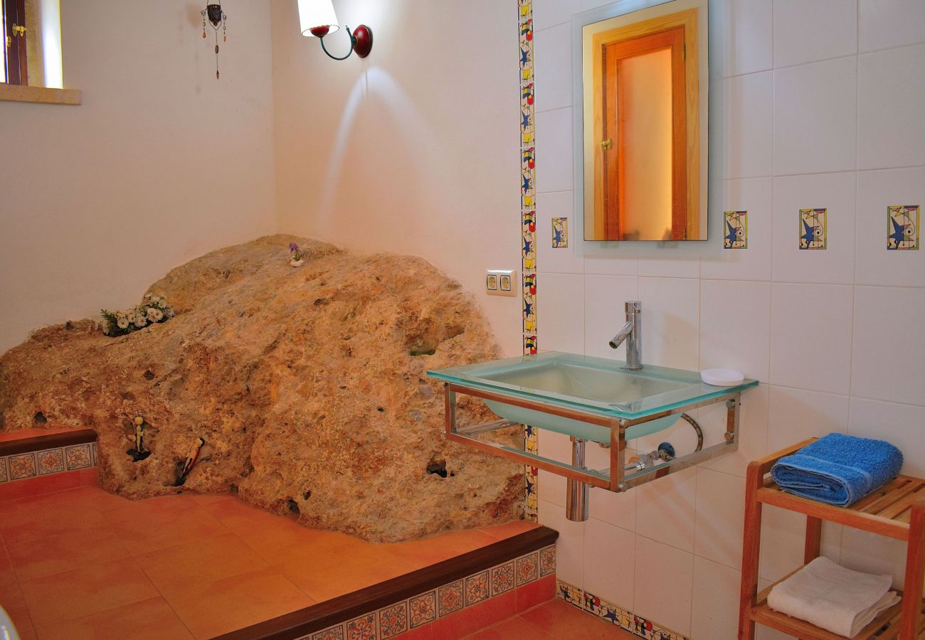 Bathroom of the villa in alcudia