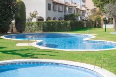 Townhouse in Calafell - BFA 85 Townhouse with 2 pools 50m from the beach