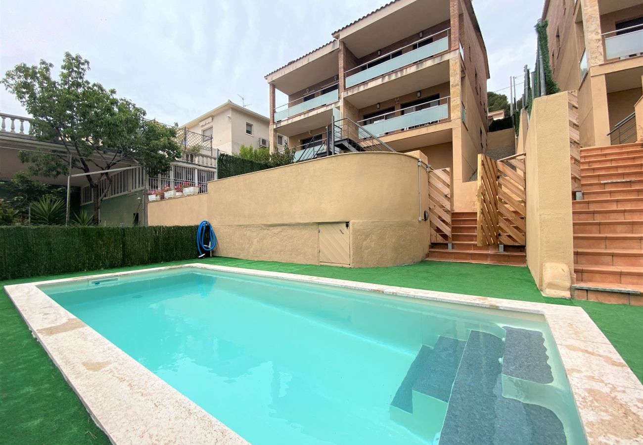 Townhouse in Segur de Calafell - R100/3 Modern house with shared pool 2km from the beach