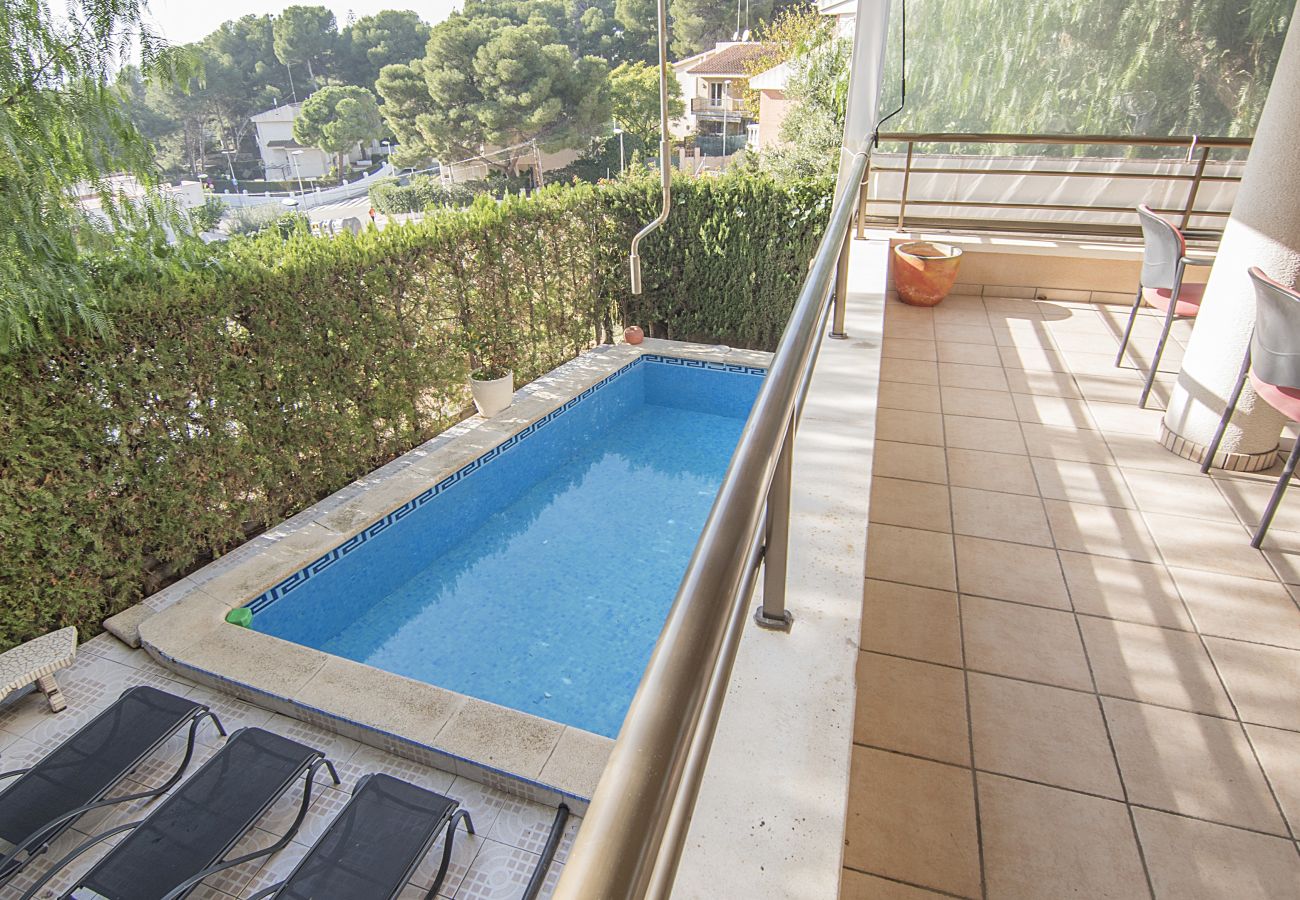 Villa in Salou - TH103 Villa Cala Crancs 200m from the beach with Pool and gym