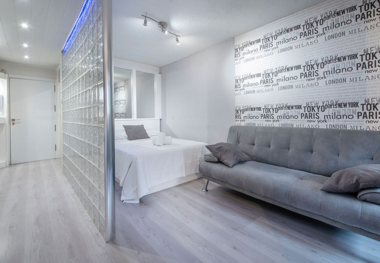 Apartment in Tarragona - TH114 Cozy studio on the Rambla