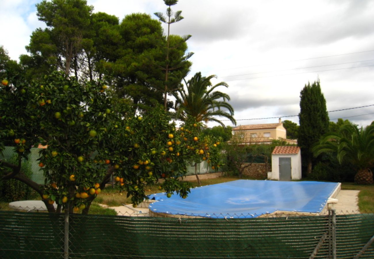 Villa in Ametlla de Mar - Villa Ametlla 24:Fenced Private Pool-Garden with BBQ-Near Beaches Las 3 Calas