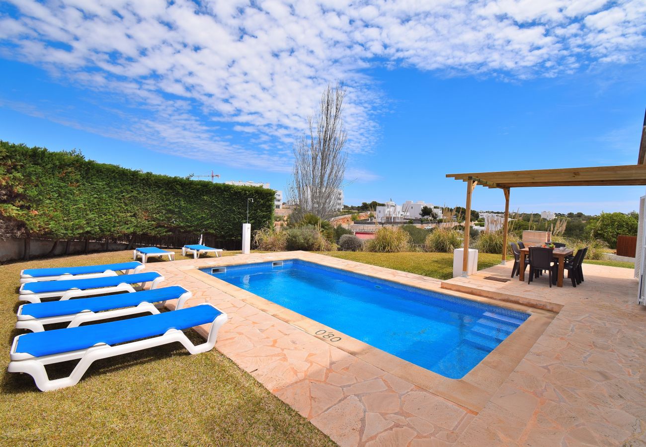 Chalet in Cala d'Or - Fully equipped villa 224