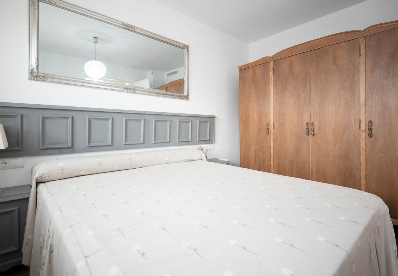 Apartment in Tarragona - TH141 Studio Escorpi