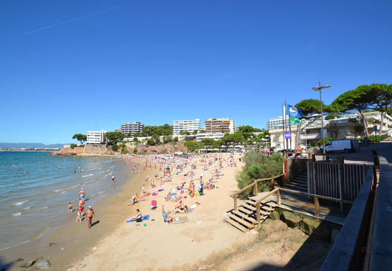 Appartement à Salou - Catalunya 50:Terrasse vue piscines-Proche plage,Centre Salou-Sports,Jeux-Climatisé,Wifi 