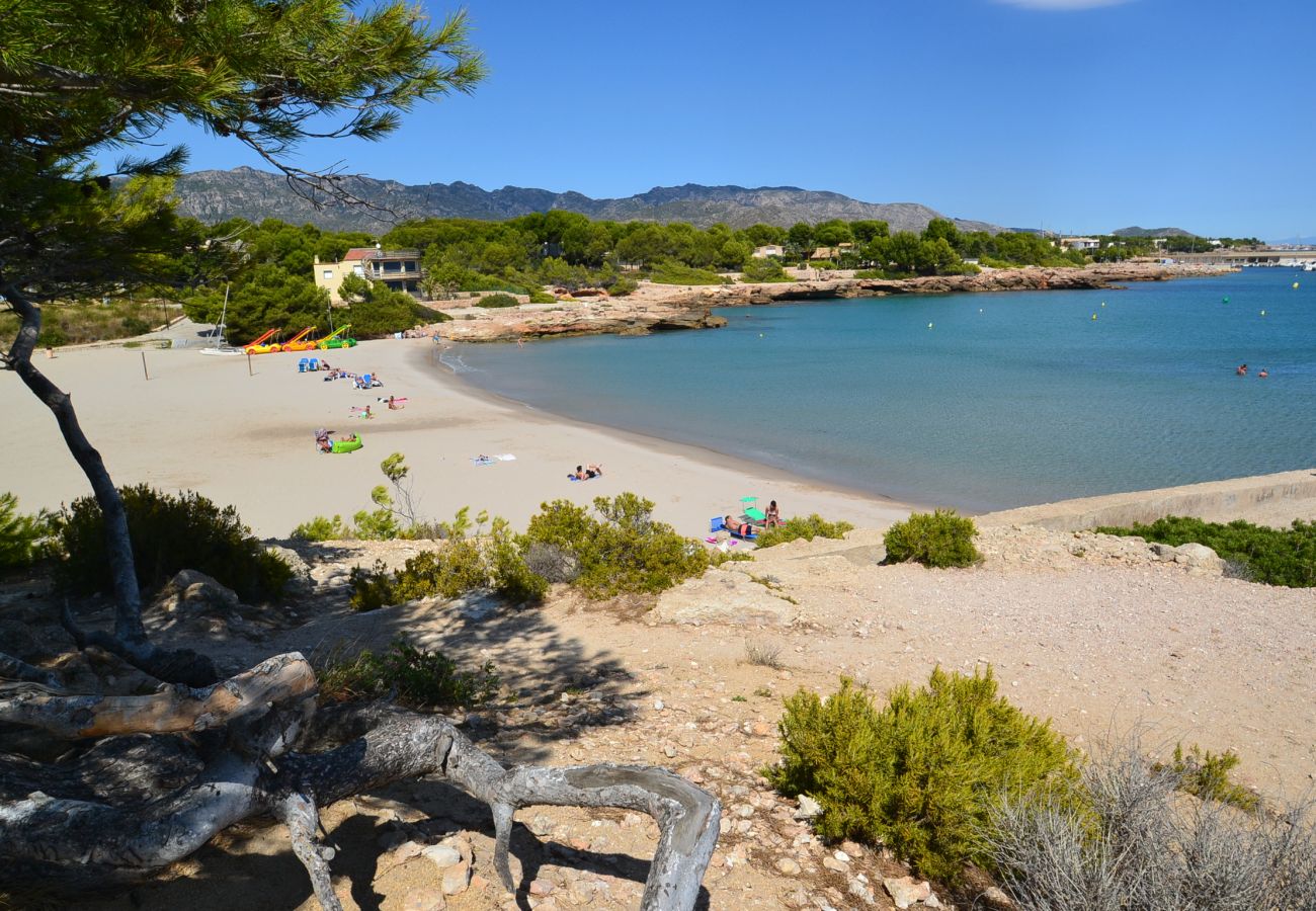 Villa à Ametlla de Mar - Villa Jordi:Piscine privée,2 Terrasses,BBQ-Proche plages Las 3 Calas-Wifi inclus