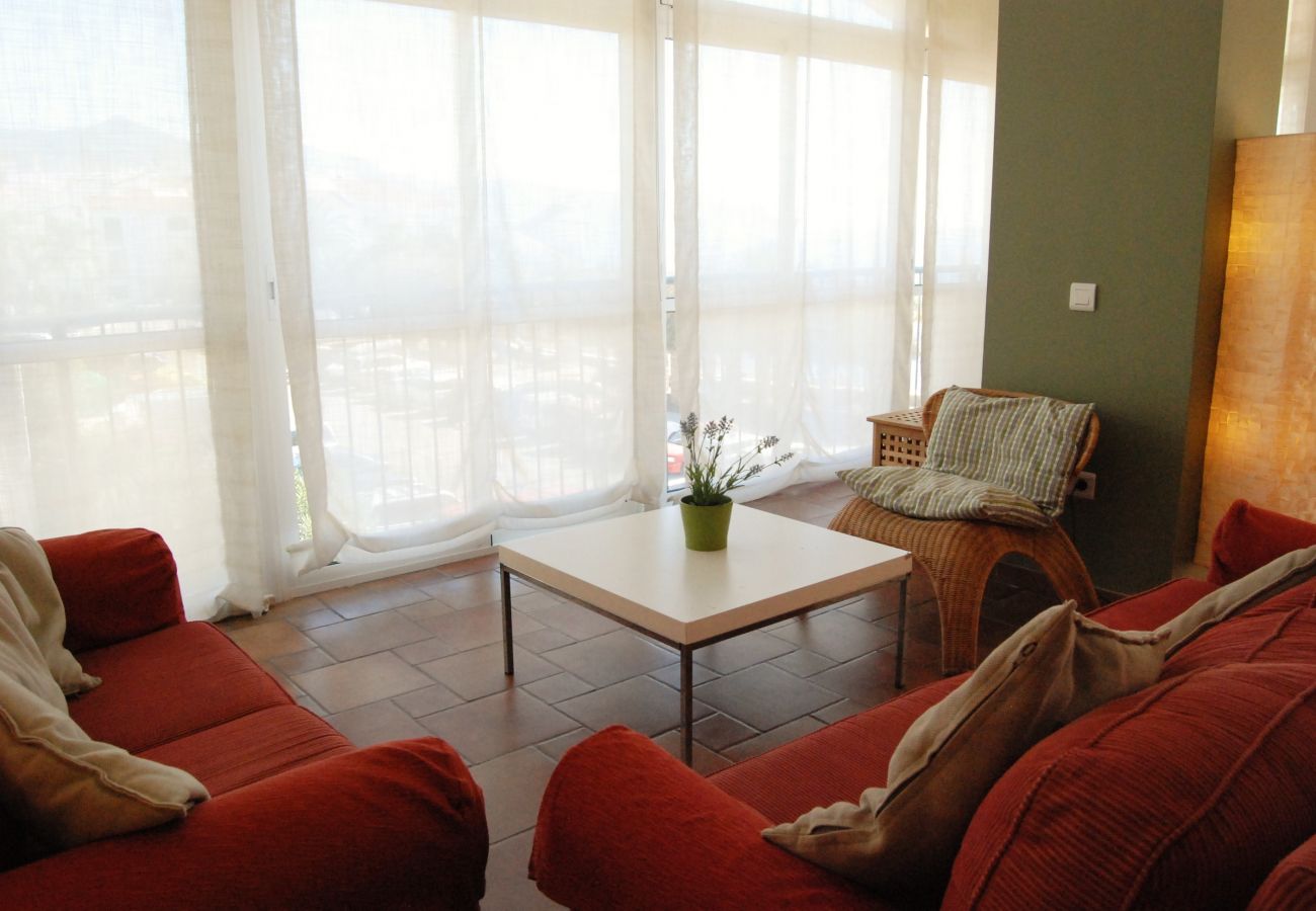 Appartement à Nerja - Spacieux appartement moderne de 3 chambres avec vue sur la mer Ref 500