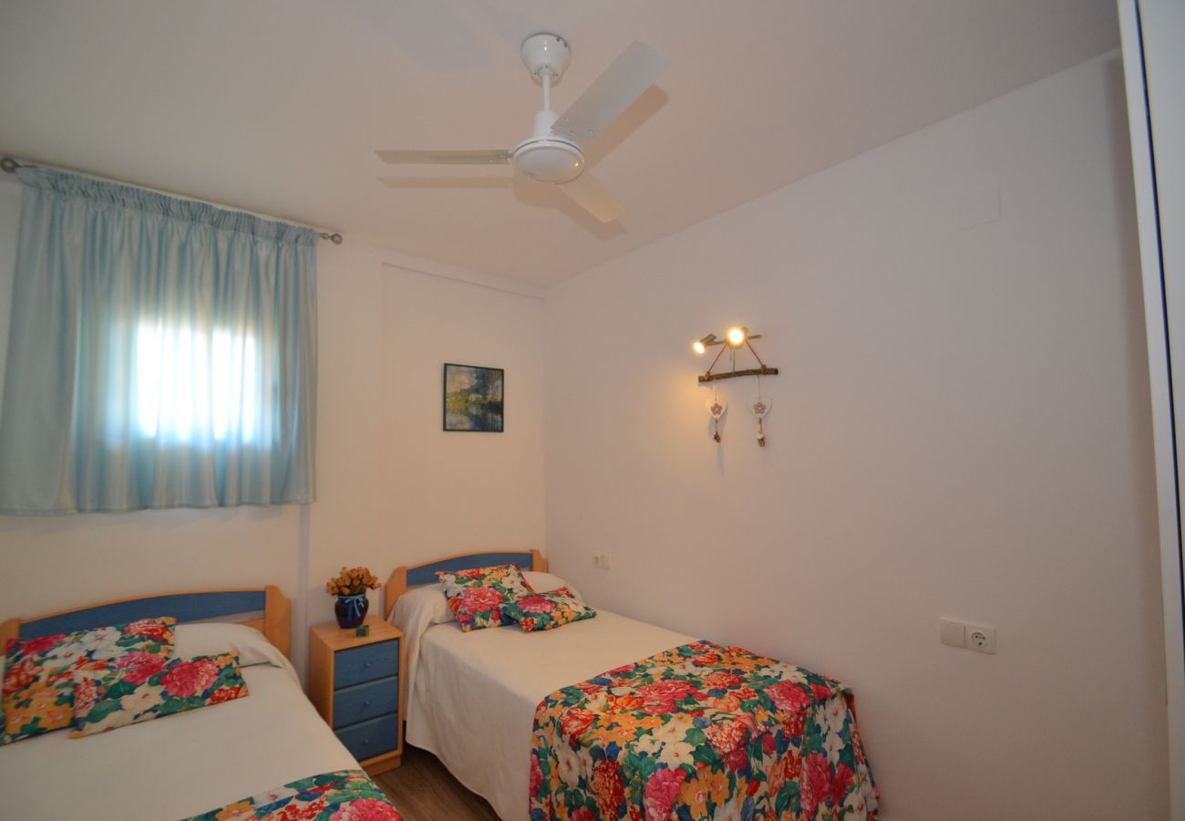 Appartement à Salou - Amatista:Centre Salou-150metre Plage-Piscine-Clim,Linge inclus