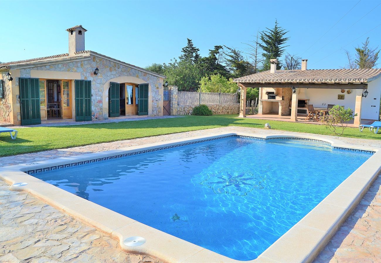 Domaine à Pollensa / Pollença - Can Roig-Majorcan villa avec un beau jardin et une piscine 041