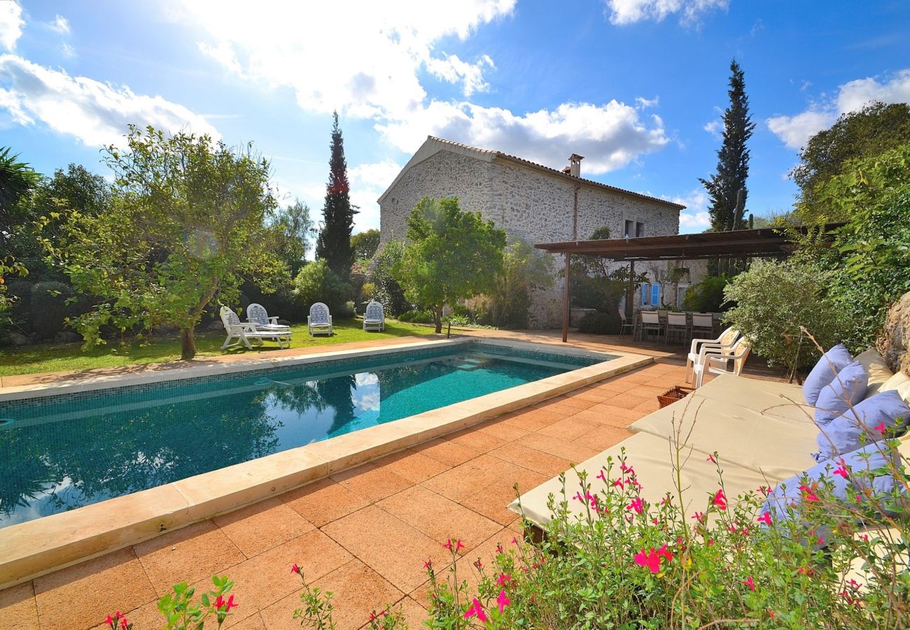 Domaine à Llubi - Son Barraquer 047 finca traditionnelle avec piscine et magnifique jardin