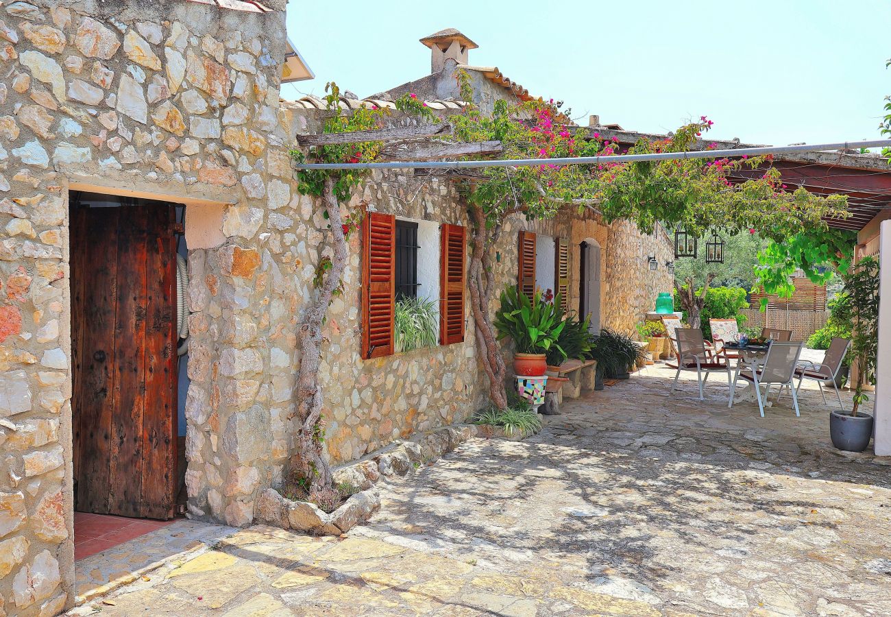 Villa à Campanet - Caselles de Baix 102 charmante maison de campagne, avec piscine privée, terrasse, barbecue et WiFi