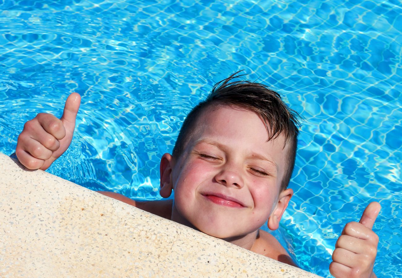 Domaine à Alcudia - Can Roig 113 fantastique finca avec piscine privée, jardin, espace enfants et climatisation