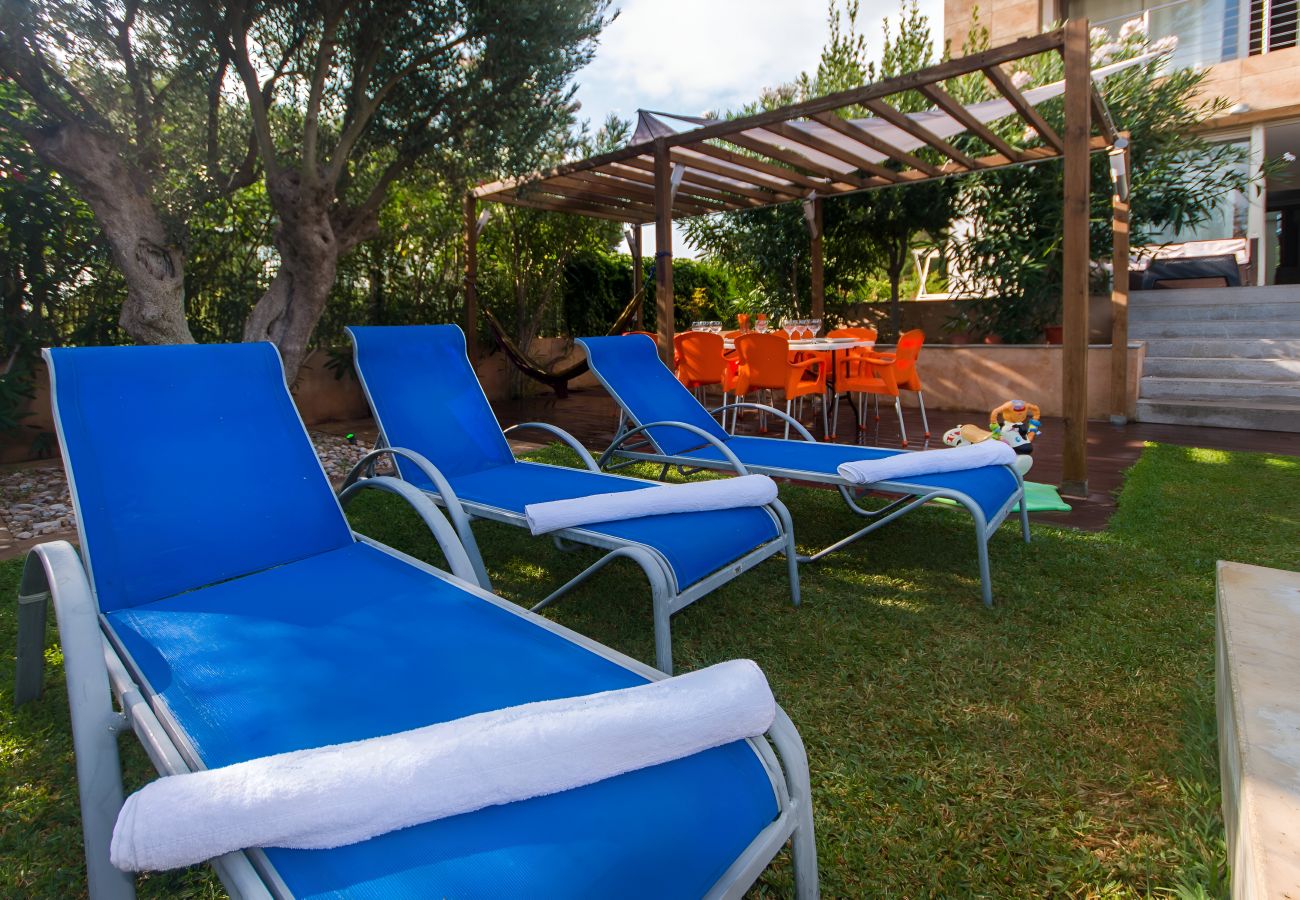 Villa à Alcudia avec piscine et jardin, locations