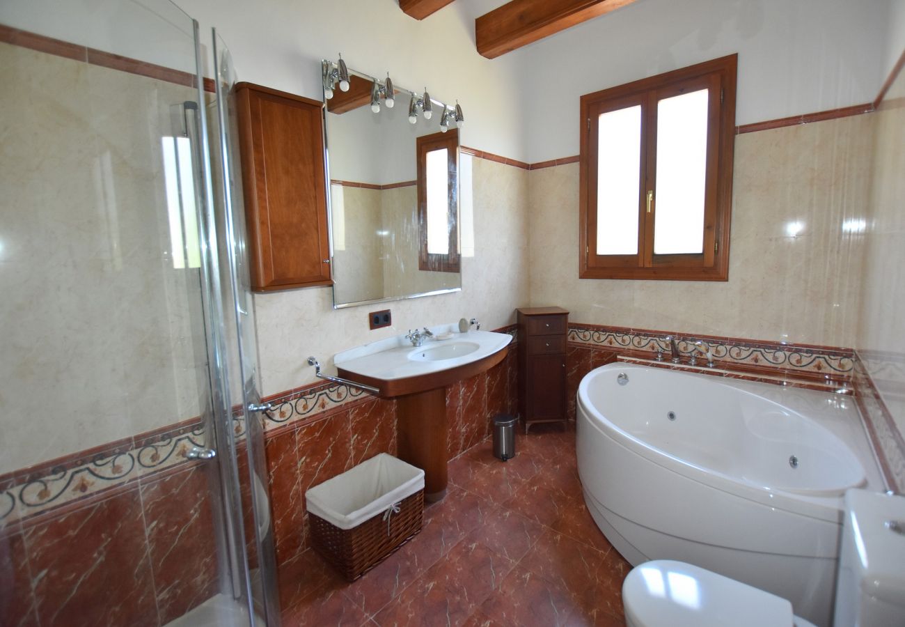 Chalet à Javea - Villa de luxe à Javea, 340m2, pour 10 personnes, 4 salles de bain, 2 toilettes, climatisation, piscine privée de 14x6m,