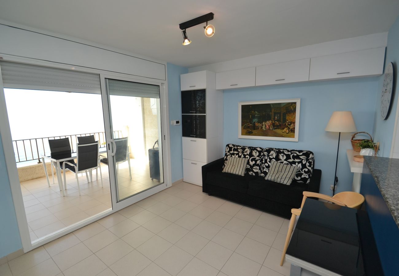 Appartement à Salou - Nautilus:Terrasse vue mer-260m plage Salou-Wifi,clim,linge gratuit