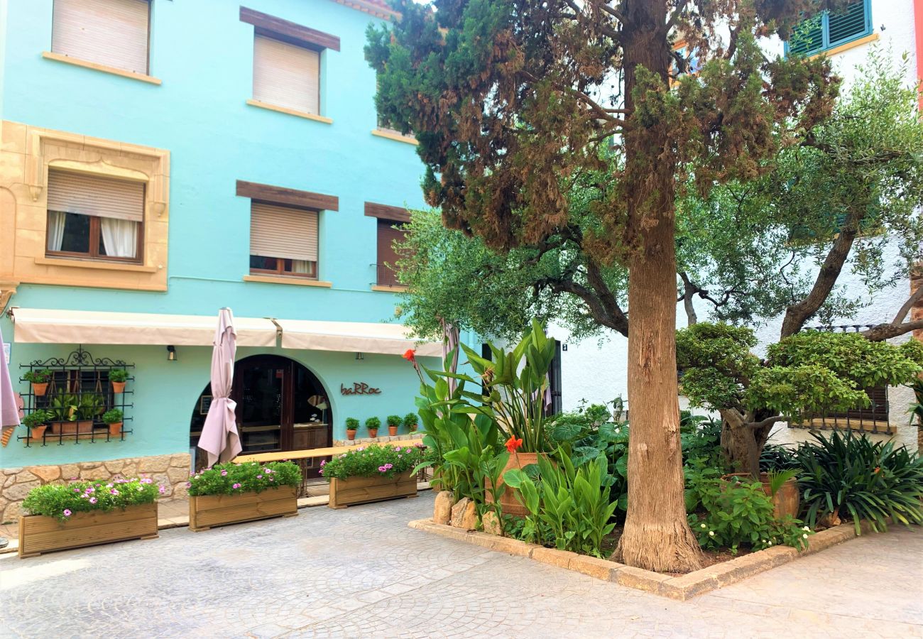 Villa à Roda de Barà - R44 Magnifique villa pour 12 pers avec grand jardin et piscine à 600 m de la plage