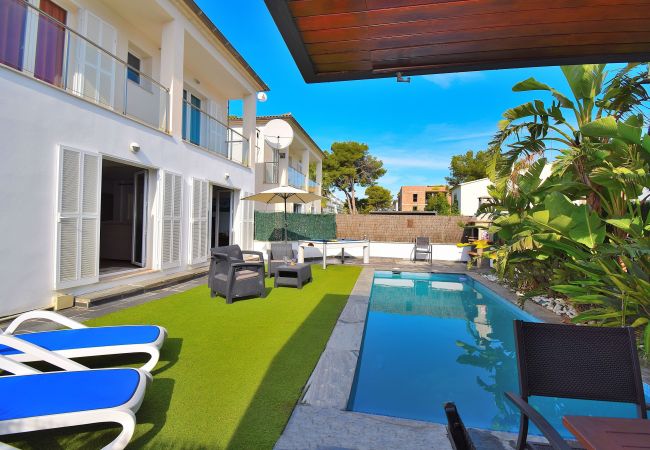 Maison mitoyenne à Playa de Muro - Siulador 107 villa fantastique avec piscine privée, terrasse, table de billard, ping-pong et climatisation